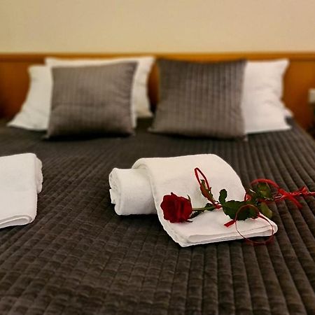 4 Zywioly Falenty Osrodek Konferencyjno-Szkoleniowy Raszyn Esterno foto